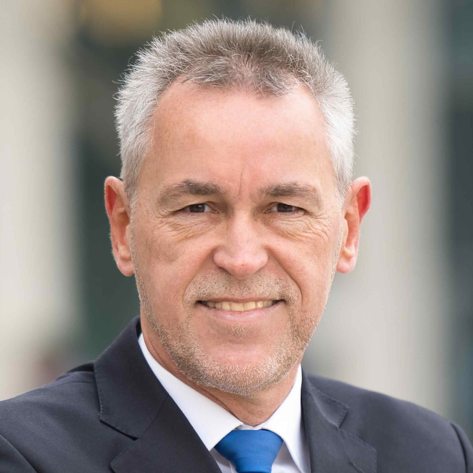 Rainer Siess - Management